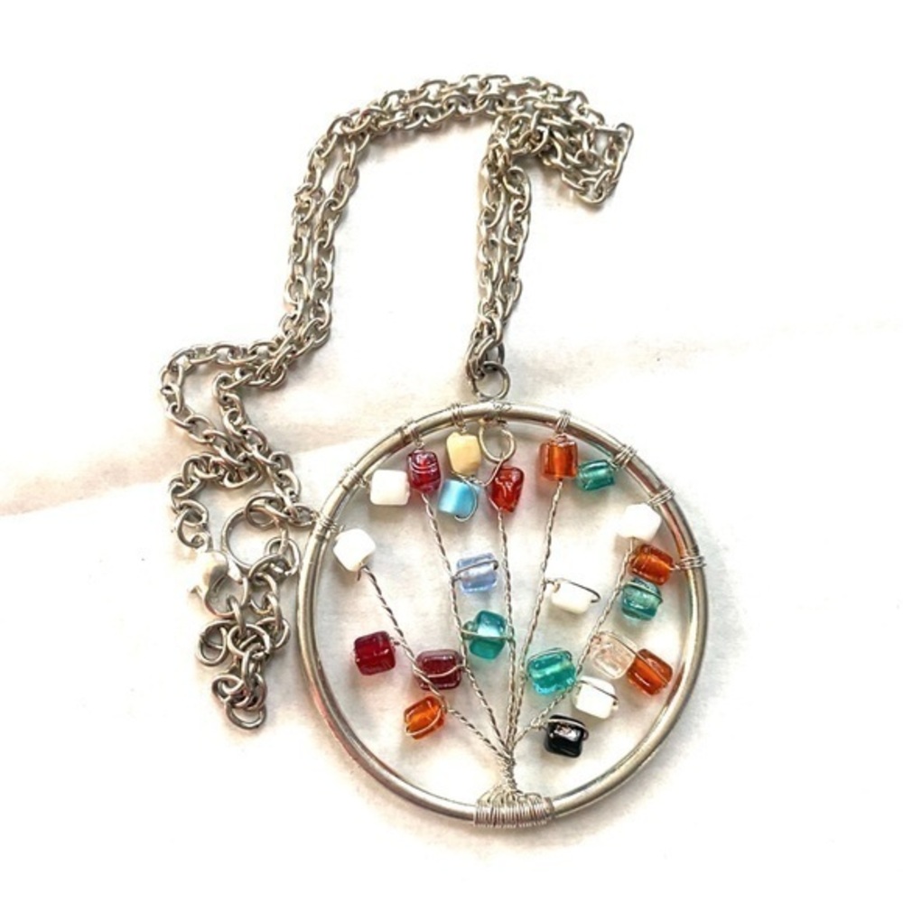 TREE OF LIFE Silver tone pendant necklace 16”